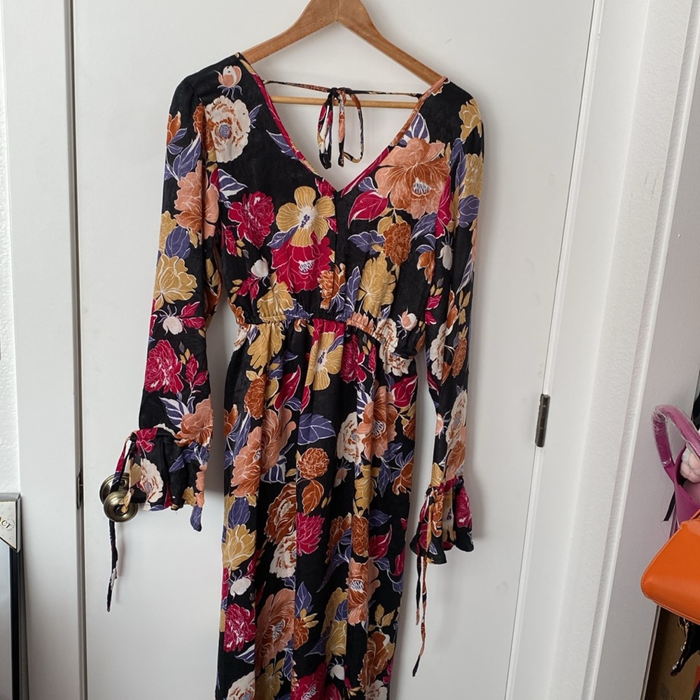 BAND OF THE FREE Floral Dress NWT!